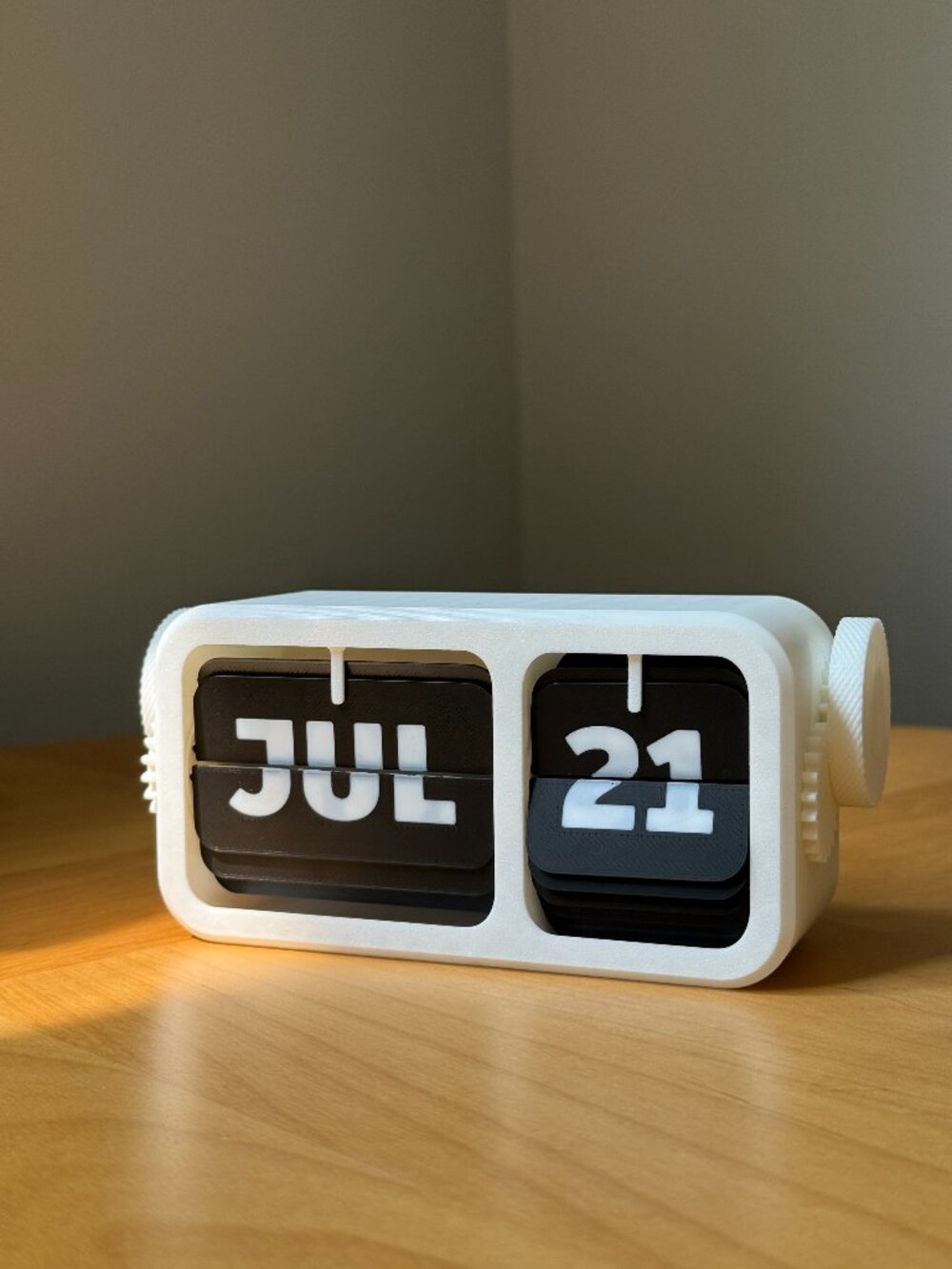 3D Printed Modern Perpetual Calendar White Black Plastic Home Decor Retro Repro